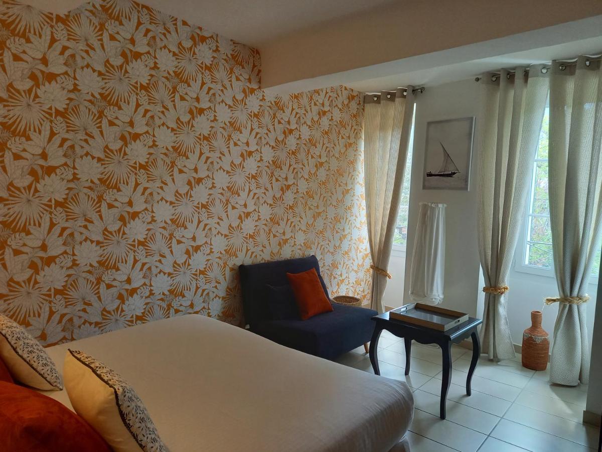 Hotel Restaurant Notre Dame Collobrières Dış mekan fotoğraf