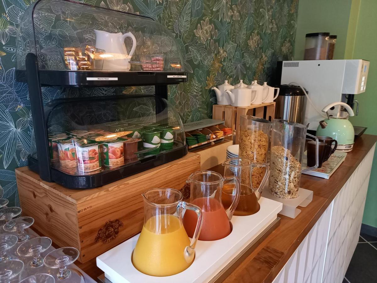 Hotel Restaurant Notre Dame Collobrières Dış mekan fotoğraf