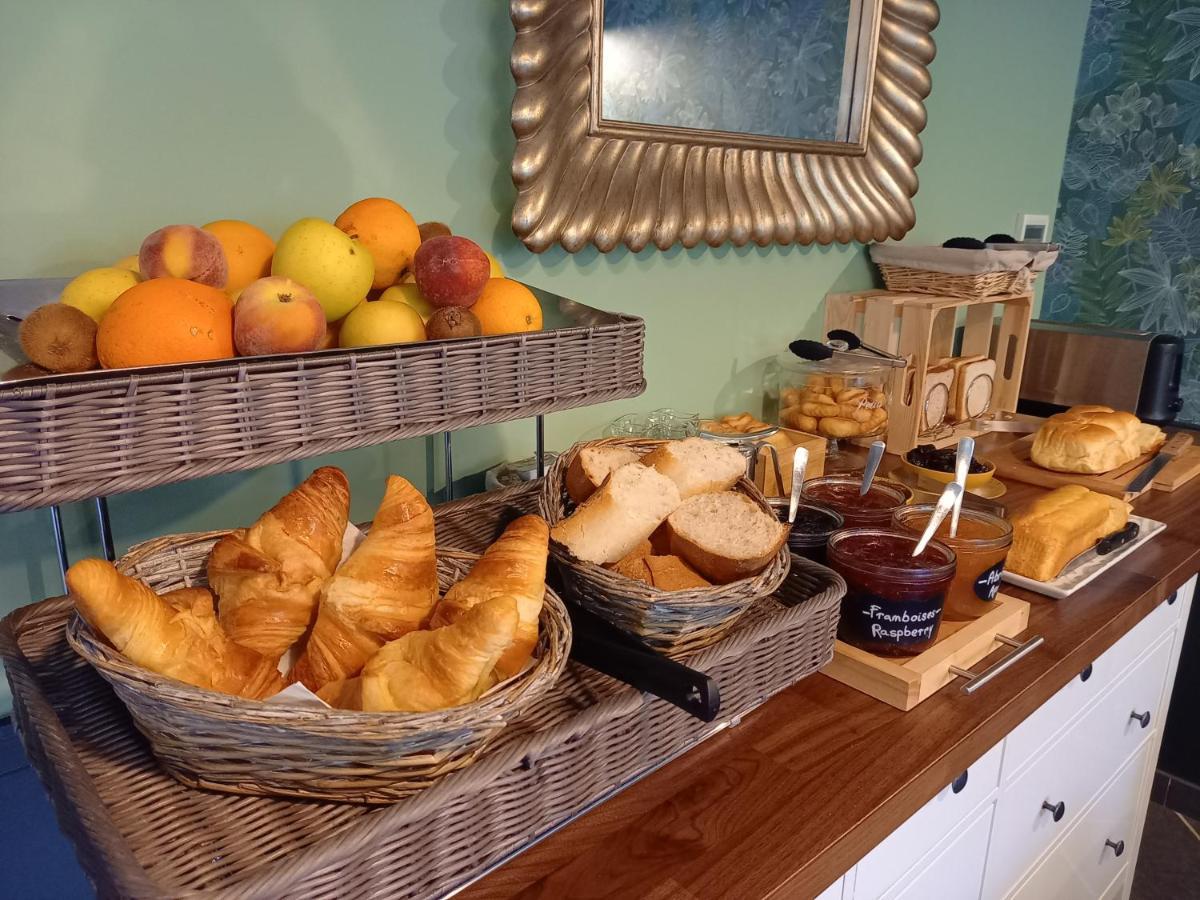 Hotel Restaurant Notre Dame Collobrières Dış mekan fotoğraf