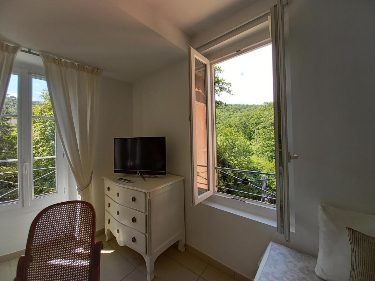 Hotel Restaurant Notre Dame Collobrières Dış mekan fotoğraf